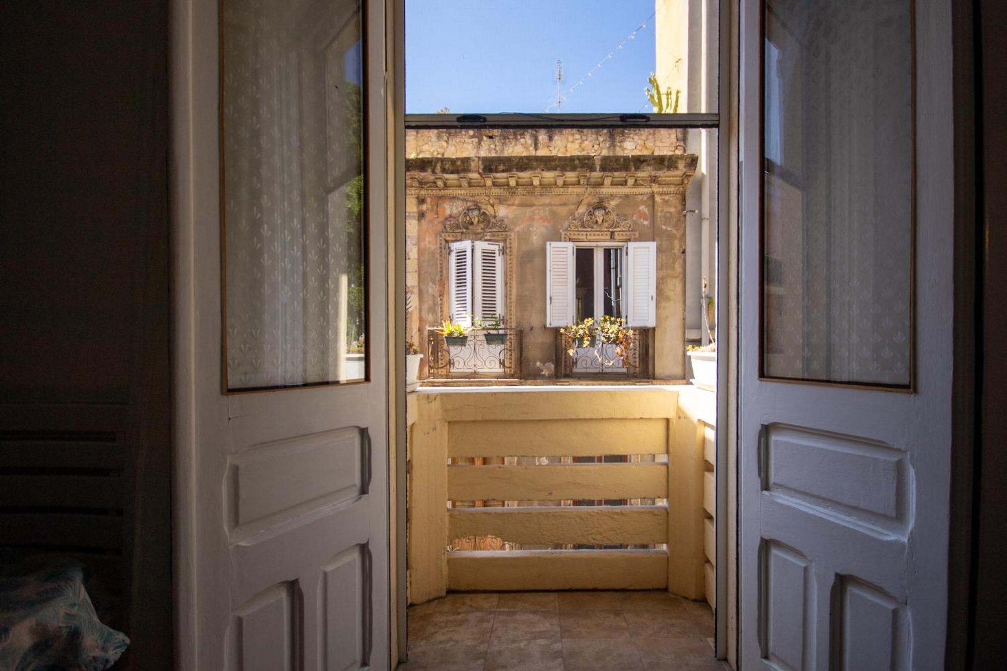 Appartamento Casa Remy Cagliari Esterno foto